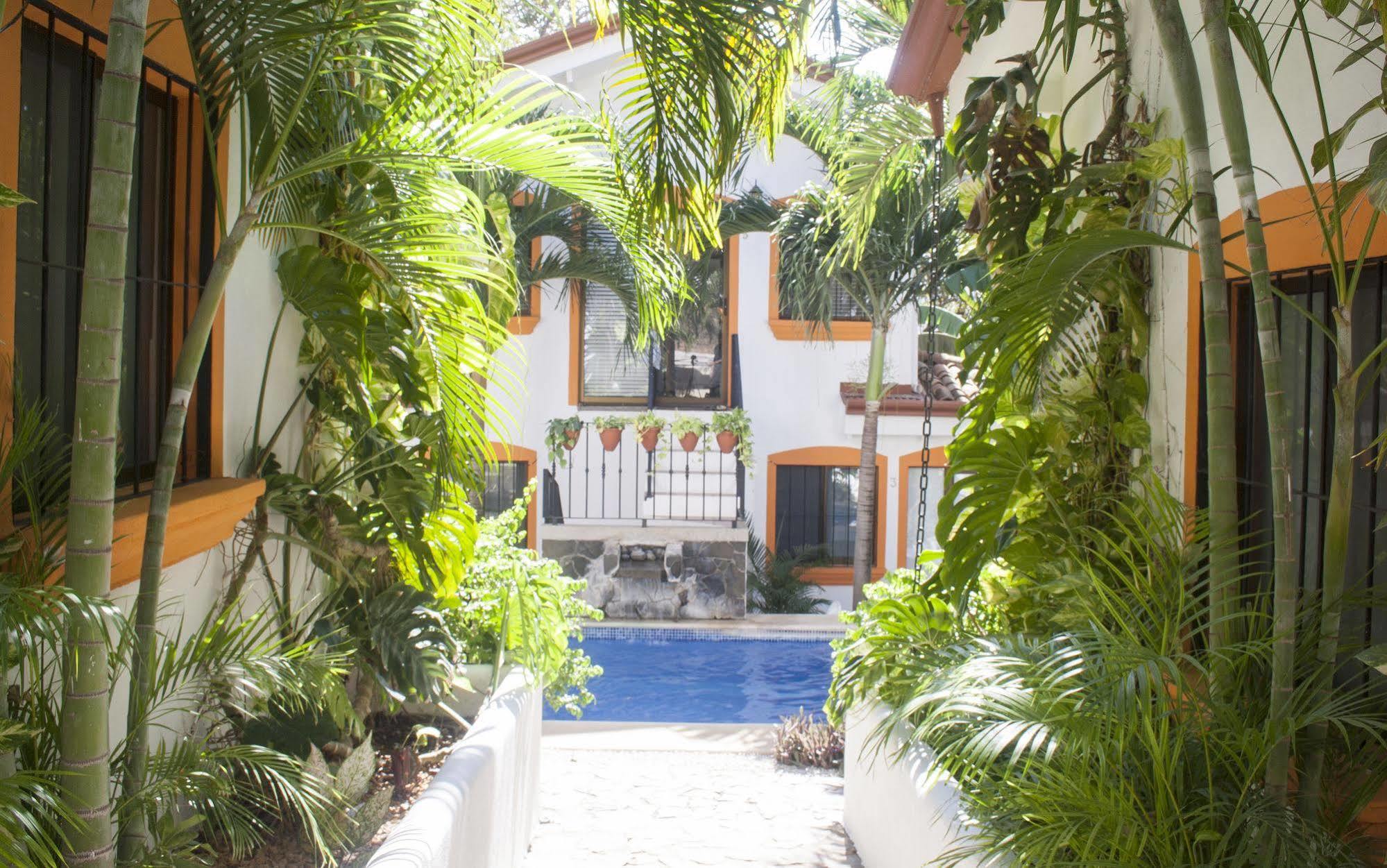 Hotel Gardenia Tamarindo Exterior photo